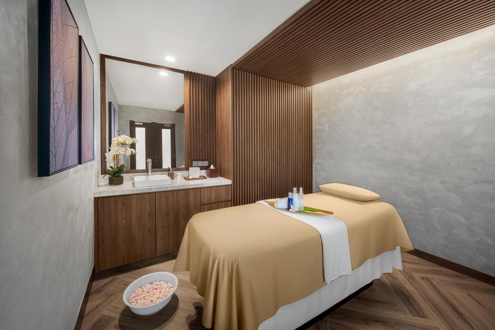 Doubletree By Hilton Damai Laut Hotel Lumut Exterior photo