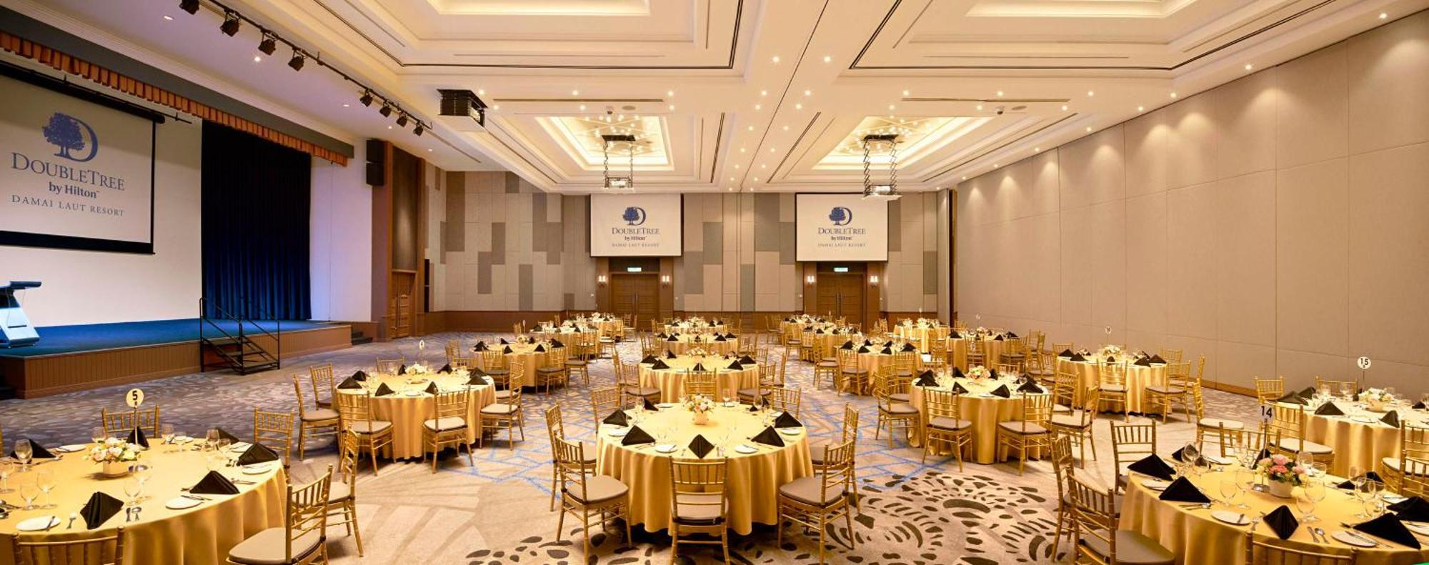 Doubletree By Hilton Damai Laut Hotel Lumut Exterior photo